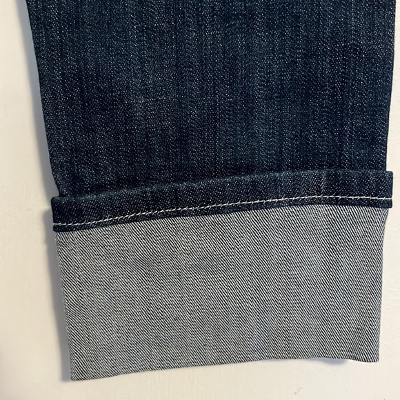 L.A. idol USA Crop Fleur De Lis Embellished Jean - Picture 4 of 8